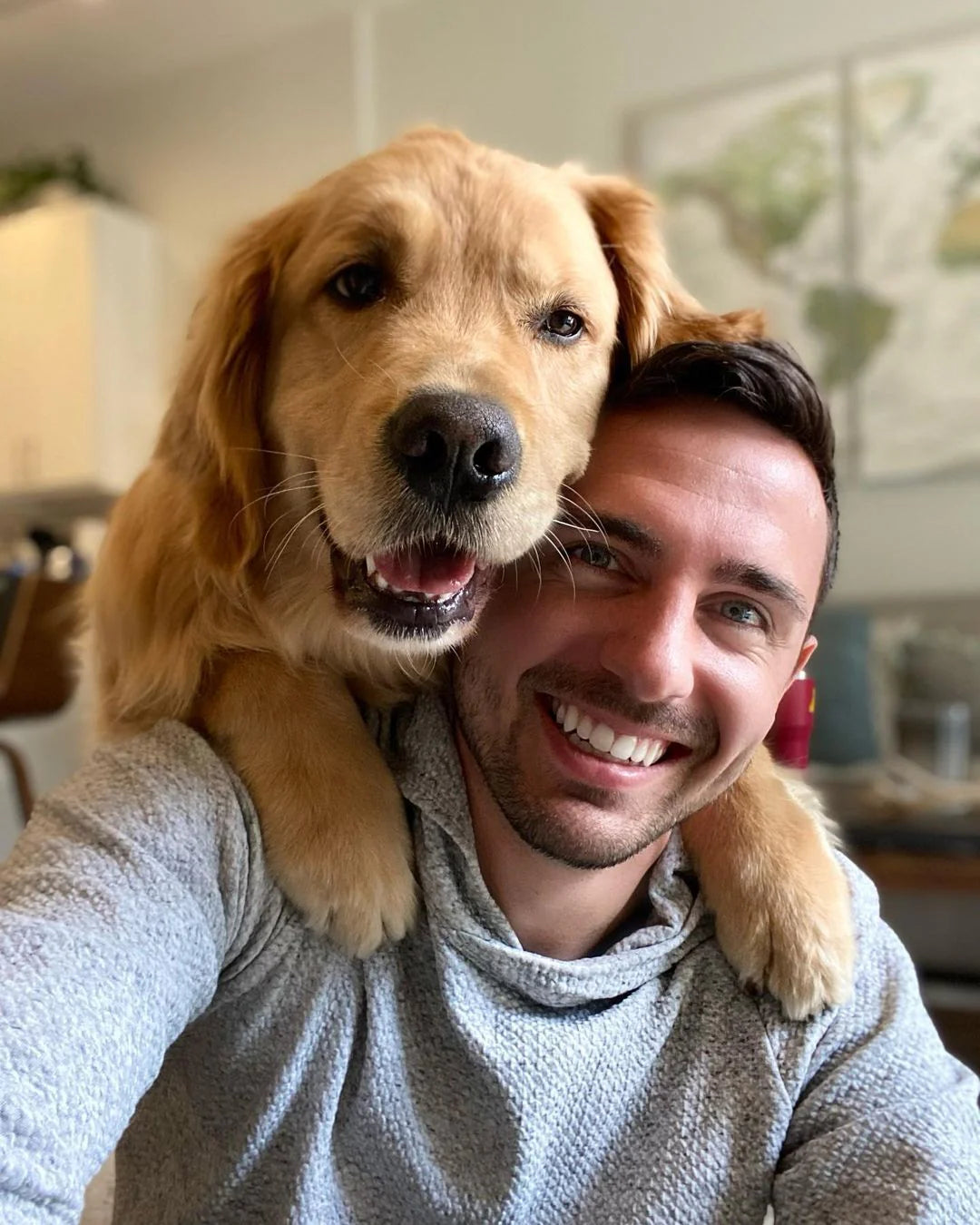 files/Foto_perfil_chico_con_perro.webp